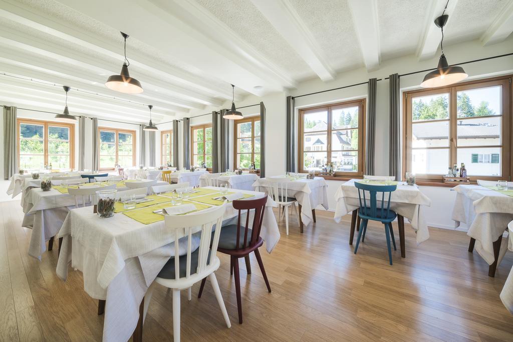 Zum Hirschen Boutique Hotel Val Di Non أونسيري لِييبي فراوْ إيم المظهر الخارجي الصورة